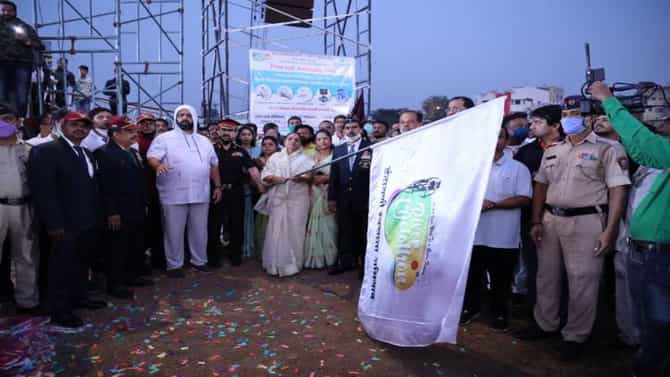 पुण्यात भाजप आमदाराचा झुंबा डान्स, सोशल डिस्टन्सिंगचा मात्र फज्जा