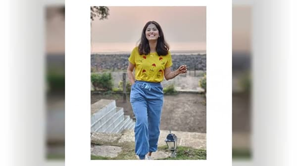 मराठमोळी अभिनेत्री अभिज्ञा भावे सध्या सोशल मीडियावर मोठ्या प्रमाणात अॅक्टिव्ह असते.