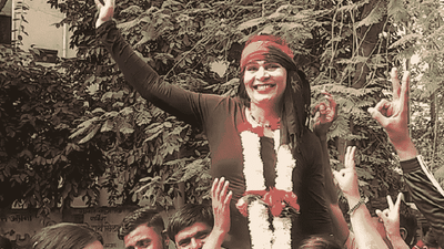 महाराष्ट्राच्या पुरोगामित्वाचा जळगावात विजय, अंजली पाटलांचा विजय का अभिमानास्पद ?