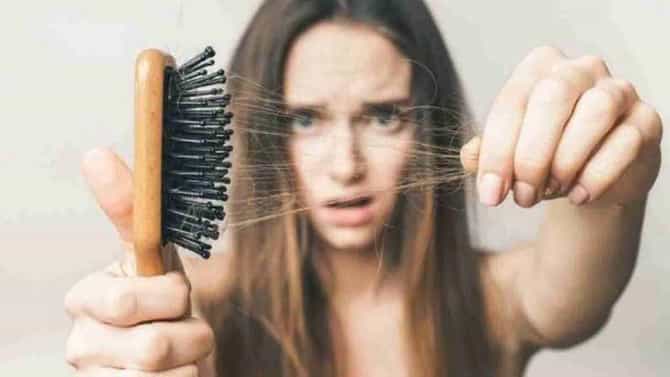 Dry Shampoo | हिवाळ्यात ड्राय शॅम्पूचा वापर ठरेल हानिकारक, वाचा याचे दुष्परिणाम