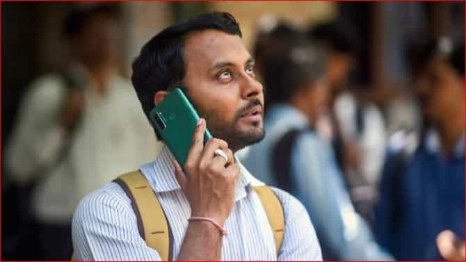 Corona Caller Tune: कोरोनाच्या ‘कॉलर टय़ून’मुळे डोक्याला ताप; दररोज तीन कोटी तास वाया