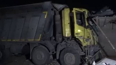 Gujrat | सुरतमध्ये फूटपाथवर झोपलेल्या मजुरांना डंपरने चिरडलं, 15 जणांचा मृत्यू