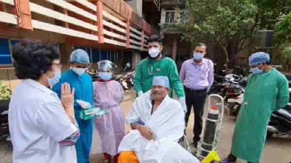 कार अपघातात पत्नीला गमावलं, केंद्रीय मंत्री श्रीपाद नाईक यांना डिस्चार्ज