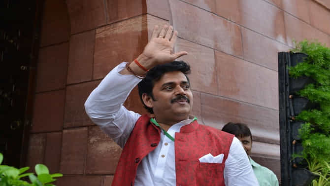 स्वातंत्र्य दिलंय म्हणून हिंदू धर्माची थट्टा करायची? तांडव वेब सीरिजच्या निर्मात्यांवर रवी किशन भडकले