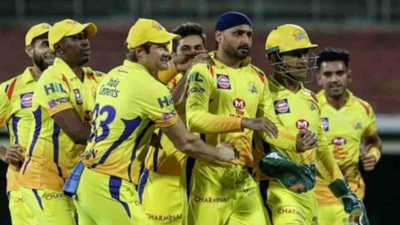 IPL 2021: हरभजन सिंग चेन्नई सुपरकिंग्जच्या संघातून बाहेर पडणार