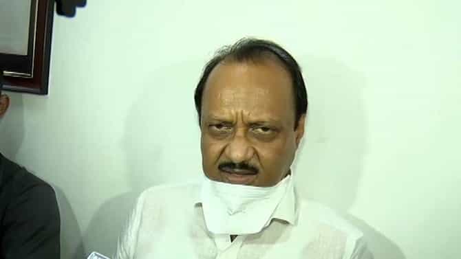 कुणाला किती मुलं होती, कुणाचं लग्न झालं, काय लपवाछपवी केलीय हे सांगू का?; अजितदादांनी फटकारलं