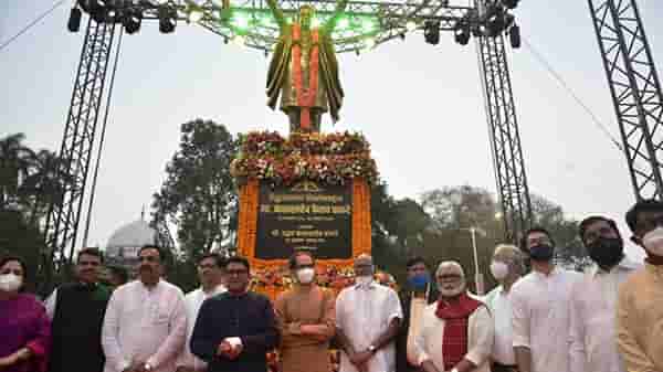 बाळासाहेबांच्या पुतळ्याचं अनावरण; उद्धव ठाकरे म्हणतात...