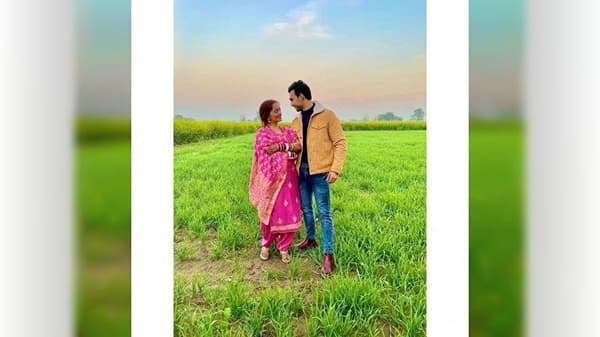 अभिनेत्री आणि उत्तम डान्सर म्हणजेच मानसी नाईक आता बॉयफ्रेन्ड प्रदीप खरेरासोबत लग्नबंधनात अडकली आहे.