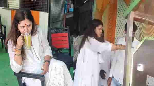 VIDEO : माजी मंत्री पंकजा मुंडे अचानक गारवा रसवंती गृहात