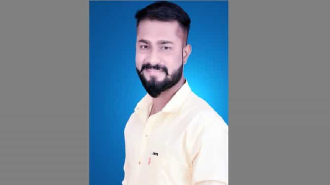 नवनिर्वाचित सदस्याचा अनोखा उपक्रम, वैयक्तिक खर्चातून ग्रामपंचायत कार्यालयाला रंगरंगोटी अन् स्वच्छता मोहीम