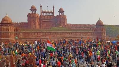 Delhi Farmers Tractor Rally : शेतकरी आंदोलन चिघळलं, दिल्लीत काय काय बंद?