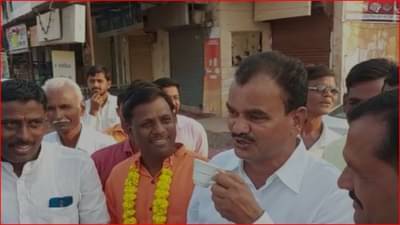 लय भारी! दत्ता भरणे चहा प्यायला रस्त्यावर थांबतात तेव्हा.....