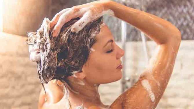 Bathing Tips | अंघोळ करताना ‘या’ गोष्टी लक्षात ठेवा, शरीराला होतील अनेक फायदे!