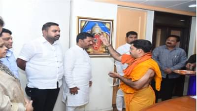 सिद्धिविनायक ट्रस्टवर काँग्रेस-राष्ट्रवादीचेही सदस्य, शासकीय पदांवर पहिल्यांदाच महाविकास आघाडी