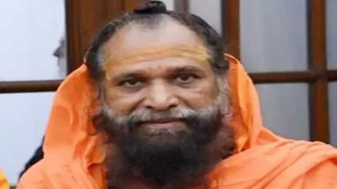 खासदार जयसिद्धेश्वर स्वामींविरोधात रिपाइंचं आंदोलन, मोर्चेकरी पोलिसांच्या ताब्यात