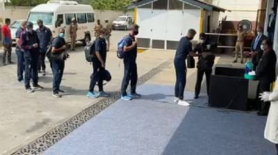 IND vs ENG : पाहुणे आले.... कसोटी मालिकेसाठी इंग्लंडच्या संघाचं भारतात आगमन