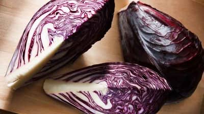 Health Tips | संधिवाताच्या वेदनेवर गुणकारी लाल कोबी, वाचा याचे अनेक फायदे...