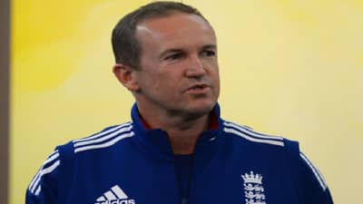 साहेब 9 वर्षापूर्वीच्या इतिहासाची पुनरावृत्ती करतील, इंग्लंडच्या माजी प्रशिक्षकांनी भारताला डिवचलं!