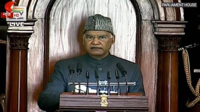 Budget 2021 Session LIVE : नव्या कृषी कायद्यांमुळे शेतकऱ्यांचा फायदा, प्रजासत्ताक दिनी तिरंग्याचा अपमान दुर्दैवी : राष्ट्रपती