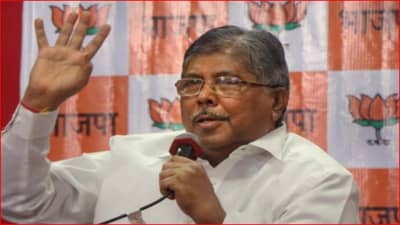 अमित शाहांना उद्घाटनासाठी कोकणात आणणारे राणे हे हुशार राजकारणी: चंद्रकांत पाटील