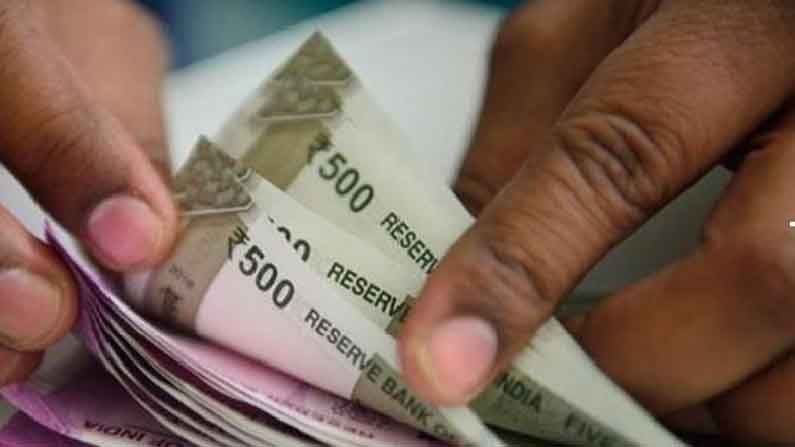 7th Pay Commission | केंद्रीय कर्मचाऱ्यांसाठी आनंदाची बातमी, महागाई भत्त्यात लवकरच वाढ होणार! 7th Pay Commission | केंद्रीय कर्मचाऱ्यांसाठी आनंदाची बातमी, महागाई भत्त्यात लवकरच वाढ होणार!