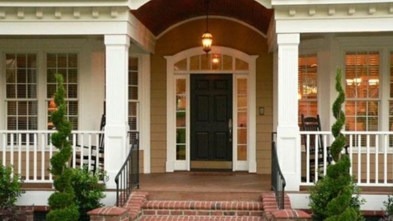 Special Story: तुमच्या घराचा दरवाजा कोणत्या दिशेला हवा; काय सांगते वास्तुशास्त्र