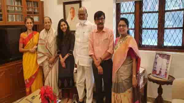 राऊतांच्या कन्येचा साखरपुडा; ठाकरे,पवार आणि फडणवीस भेटीचा पुन्हा एकदा योग!