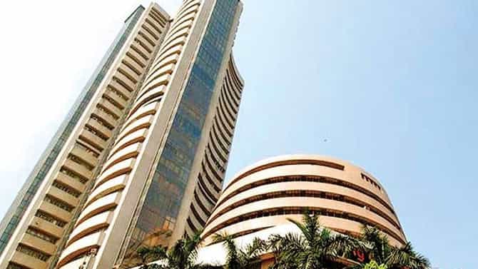 Stock Market Update : अर्थसंकल्पाची घोषणा होताच शेअर बाजार उसळणार, काय असेल चाल?