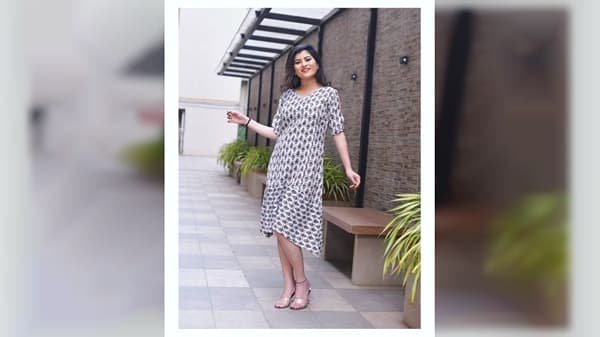 गायिका सावनी रविंद्र नेहमीच सोशल मीडियावर सक्रिय असते.
