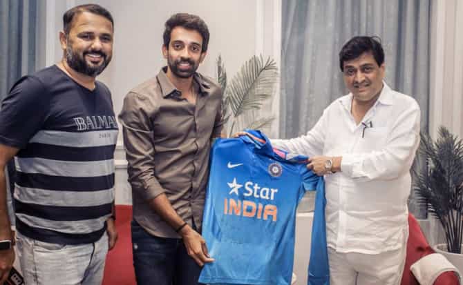 रोहित शर्मा आणि धवल कुलकर्णी नांदेडमध्ये क्रिकेट अकादमी उभारणार!, पालकमंत्र्यांशी चर्चा