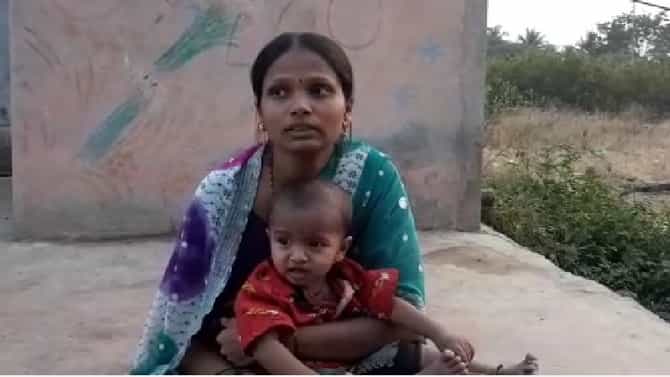 पोलिओ डोस देताना झाकण बाळाच्या पोटात, पंढरपुरात आरोग्य कर्मचाऱ्यांची हलगर्जी