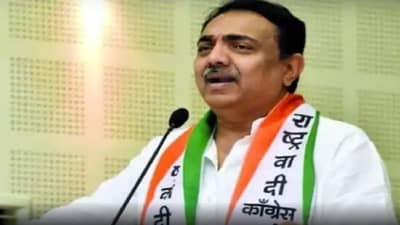 अंबानी, अदानींसाठी कृषी कायदे, राष्ट्रवादीच्या सर्वोच्च नेत्याची पहिल्यांदाच उद्योगपतींच्या नावानं थेट टीका