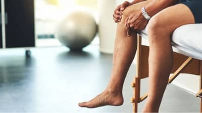 Osteoporosis Diet : मजबूत हाडांसाठी उन्हाळ्यात खा ही फळे, जाणून घ्या यांचे आरोग्यदायी फायदे