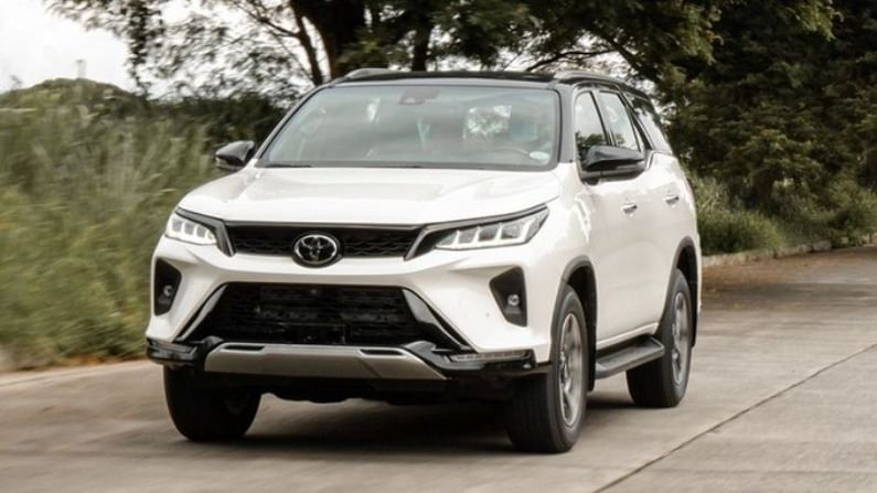 Toyota Sales Report | टोयोटा किर्लोस्करचा धडाका, वाहनांच्या विक्रीत 92 टक्क्यांची वाढ Toyota Sales Report | टोयोटा किर्लोस्करचा धडाका, वाहनांच्या विक्रीत 92 टक्क्यांची वाढ