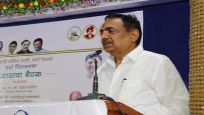 चंद्रकांत पाटील आणि फडणवीसांना वाईट वाटू नये म्हणून आम्ही गप्प, नाहीतर..., जयंत पाटलांचा भाजपला मोठा इशारा