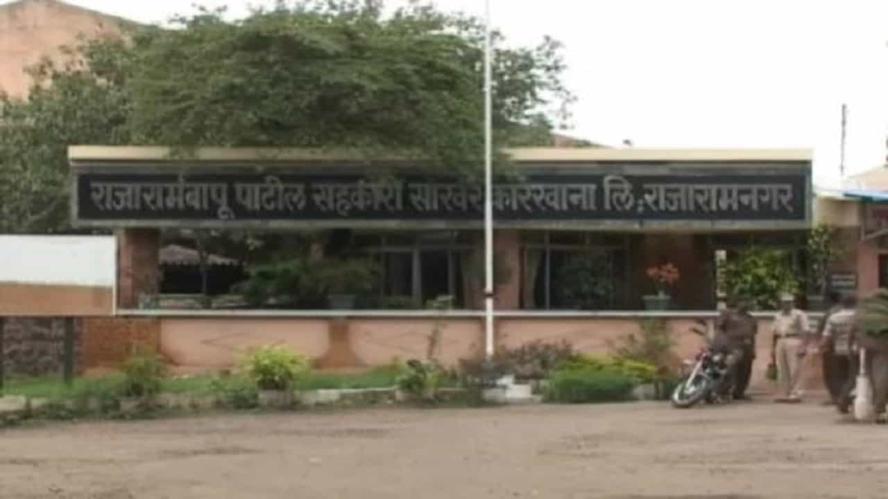 जयंत पाटील यांच्या साखर कारखान्याच्या वजनकाट्यांची अचानक तपासणी, अहवाल काय?