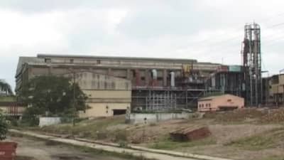 कोरोना संकटात ना शेतकरी थांबला ना कारखाने, यंदाच्या गाळप हंगामात ऊसाचं विक्रमी गाळप