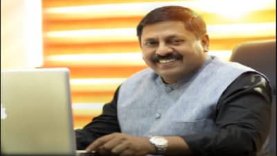 सुप्रीम कोर्टाच्या निर्णयाने शारजातील भारतीय भारावला, कर्मचाऱ्यांच्या पत्नीलाही पगार देणार