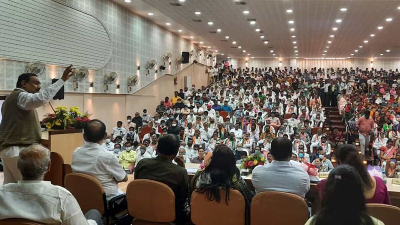 राष्ट्रवादीच्या संवाद यात्रेने आघाडीत उलथापालथ?; वाचा स्पेशल रिपोर्ट!