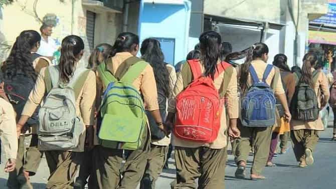 Scholarship Scheme | 12वी उत्तीर्ण मुलींना 25 हजार, तर ग्रॅजुएटला 50 हजार रुपये मिळणार, ‘असा’ भर अर्ज..