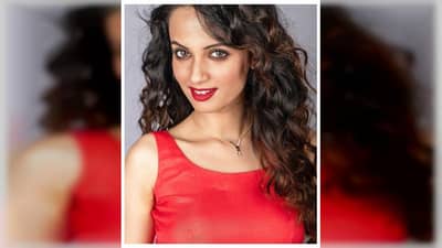 Photo :  केतकी माटेगावकरचा ग्लॅमरस अंदाज, पाहा फोटो