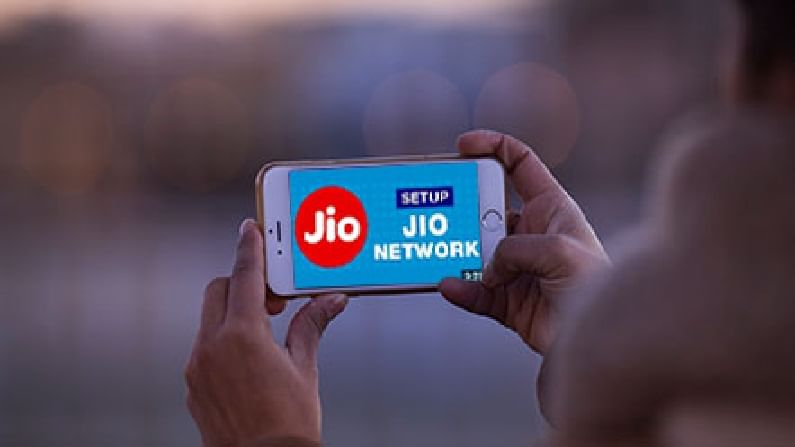 75 रुपयांमध्ये अनलिमिटेड कॉलिंग, फ्री इंटरनेट आणि SMS, Jio चे चार खास प्लान