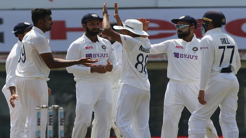 India vs England 1st Test | लोकल बॉय अश्विनचा शानदार 'सिक्सर', स्टार क्रिकेटपटूचा रेकॉर्ड ब्रेक