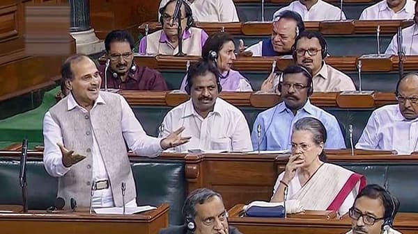 सचिन, लता मंगेशकरांची दिशाभूल करण्याचा प्रयत्न, लोकसभेत अधीर रंजन चौधरींचा घणाघात