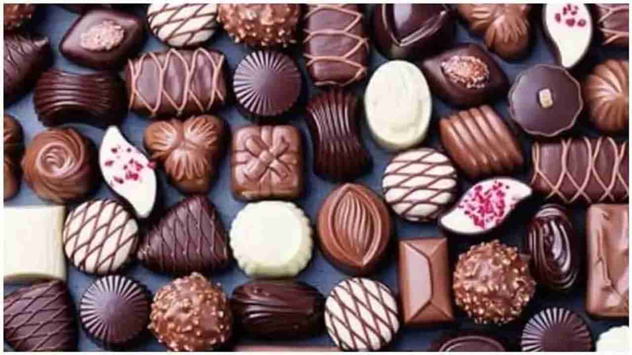 Chocolate Day 2021 | गोड-गोड चॉकलेटसह, प्रियजनांना द्या ‘चॉकलेट डे’च्या खास शुभेच्छा!