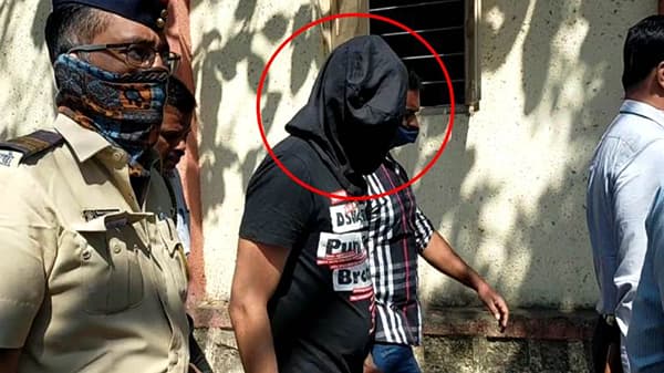 कुख्यात गँगस्टर इजाज लकडावाला 2 कोटींच्या खंडणीचं प्रकरण भोवलं, ठाणे पोलिसांकडून अटक
