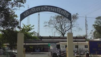 छर्र्याच्या बंदुकीतील गोळी लागून अल्पवयीन मुलगा जखमी, पोलीस पाटलावर गुन्हा