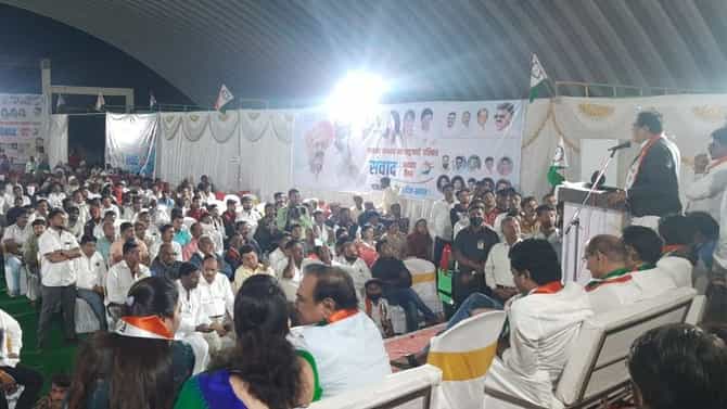 VIDEO: सीडी लावण्याचं काम अजून बाकी; गिरीश महाजनांच्या मतदारसंघात येऊन खडसेंचा इशारा
