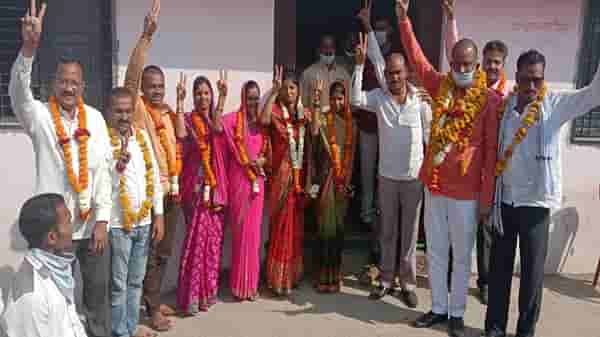 प्रतिष्ठेच्या समजल्या जाणाऱ्या जालनाच्या मंठा तालुक्यातील ग्रामपंचायतीत भाजपचे वर्चस्व