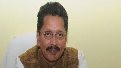 पूजा चव्हाण प्रकरणी मुख्यमंत्री संवेदनशील; केवळ आरोपावरून कारवाई करणं चुकीचं: दीपक केसरकर